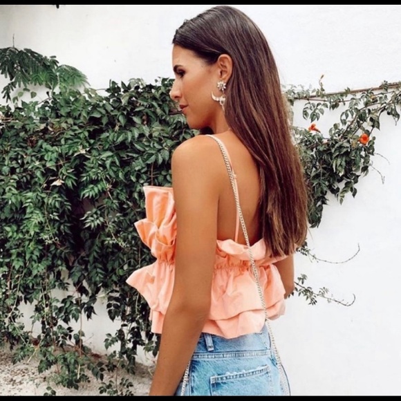 zara VOLUMINOUS RUFFLE TOP NWT M - Picture 4 of 9